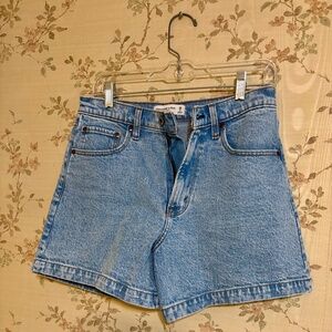 Abercrombie & Fitch High Rise Dad Jeans (never worn)